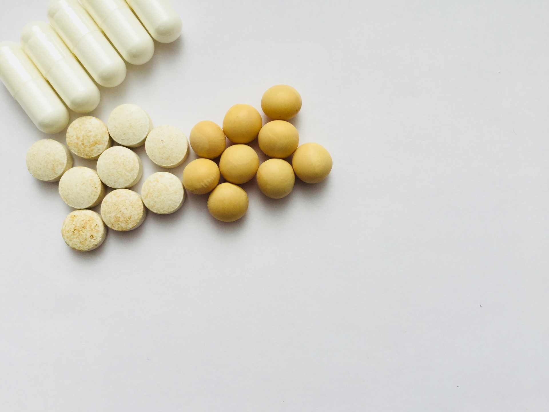ホルモン療法中にイソフラボンは摂るべきか摂らざるべきか