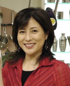 女優の岡江久美子さんが新型コロナで死去
